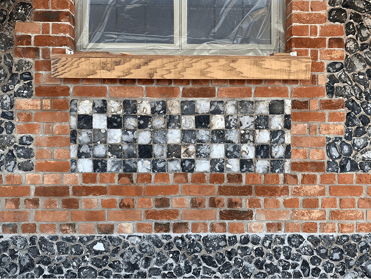 Chequered design using varying flint colours
